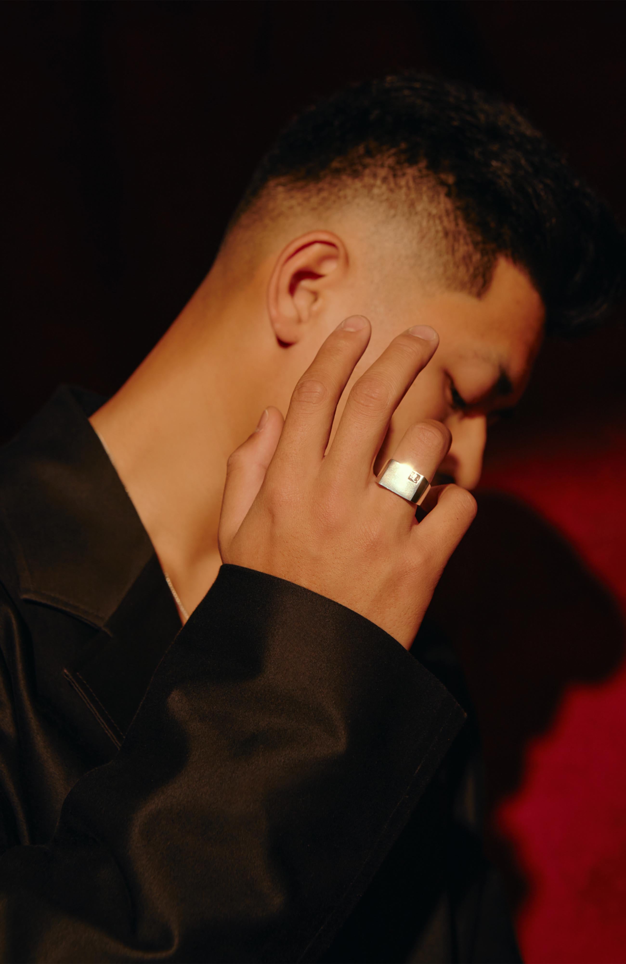 ASCEND Signet Ring – LOUPN