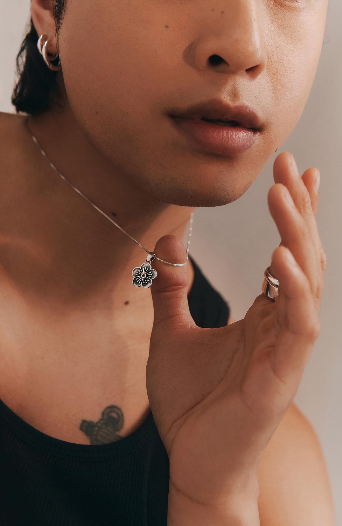 
                  
                    Ehwa Floral Pendant Necklace - Sterling Silver - 1 mm - 18” - Matte
                  
                