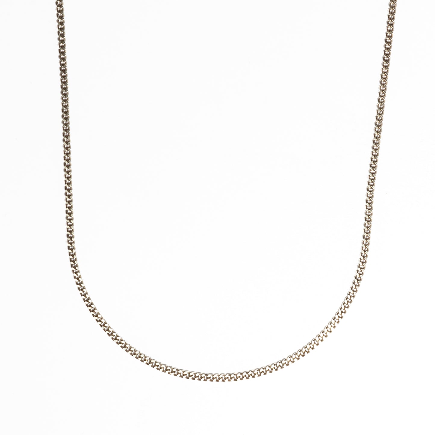 
                  
                    LOUPN Thin Chain Necklace
                  
                