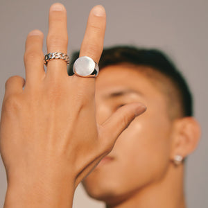 
                  
                    Load image into Gallery viewer, LOUPN Cuban Chain, Mirror Signet Ring
                  
                