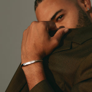 
                  
                    Load image into Gallery viewer, LOUPN Hexagon Armor Bracelet
                  
                