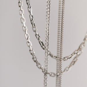 
                  
                    Load image into Gallery viewer, LOUPN Trainwreck Necklace
                  
                